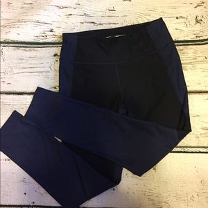 Outdoor Voices Two Tone Warm Up 3/4 Leggings small